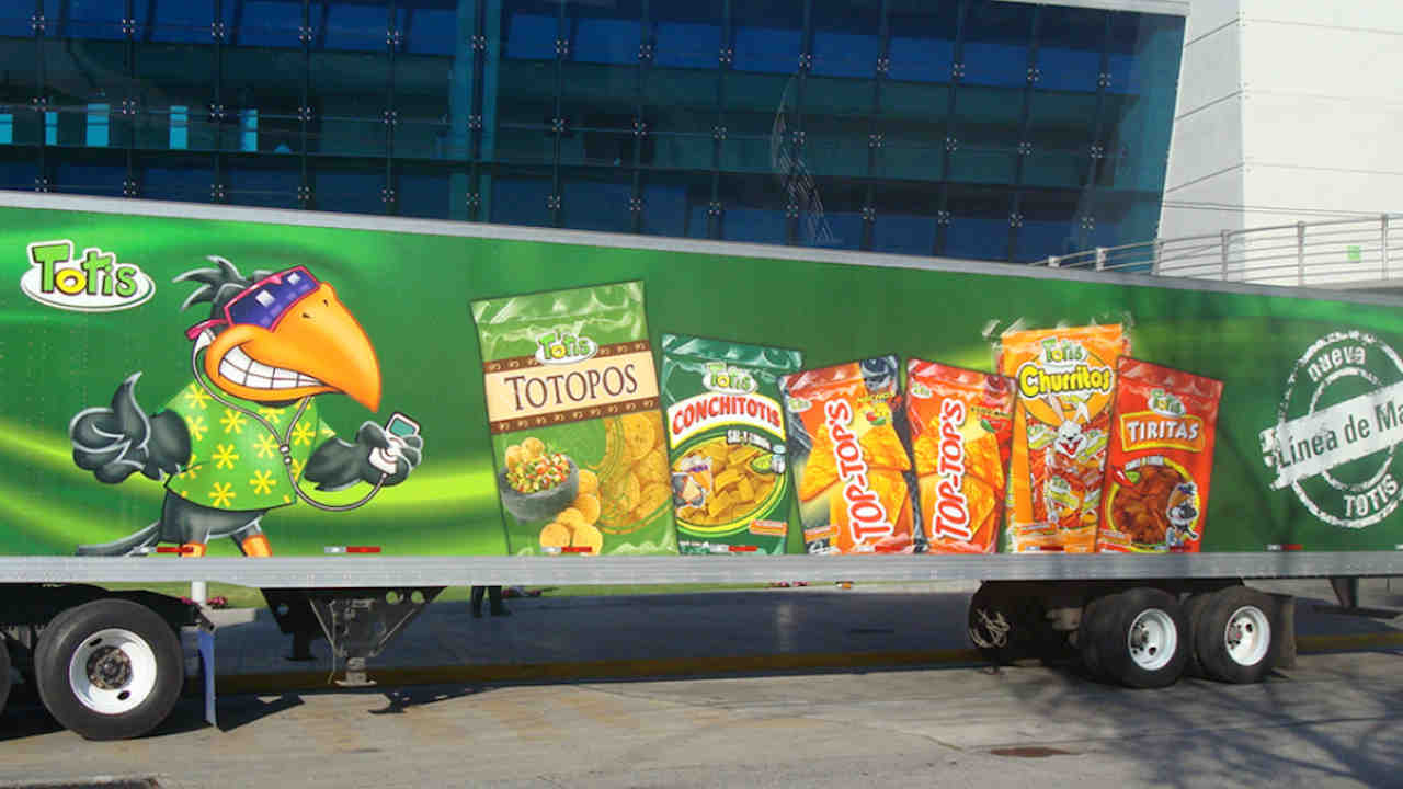 Rotulación Vehicular, caja de Trailer impresa por C2 Impresión. Impresión Digital en México